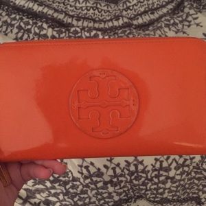 Tory Burch orange patent leather wallet